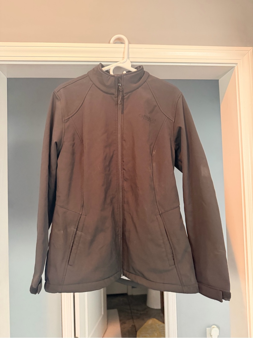 Magellan Outdoors Women's Black Utility Softshell Jacket